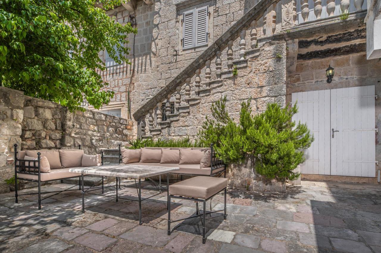 Villa Burovic Perast Exteriör bild